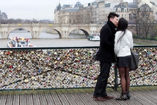 Image for the poem Love Locks