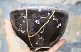 Image for the poem Kintsugi