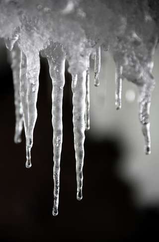 Image for the poem Icicles 