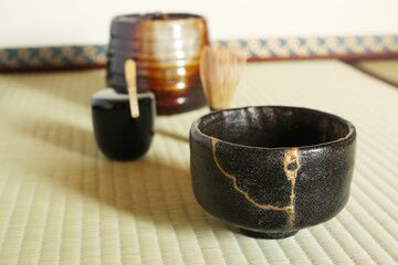 Image for the poem Kintsugi