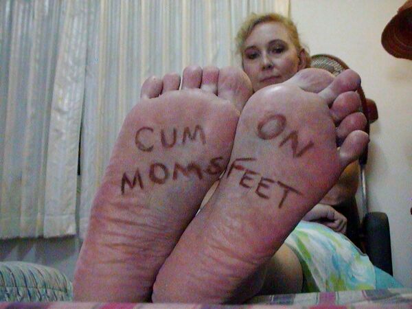 Image for the poem The soles of moms feet