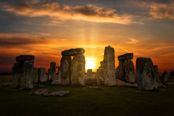 Image for the poem An Ode to Stonehenge